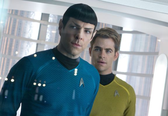 Spock e Kirk. Detalhamento dos protagonistas.